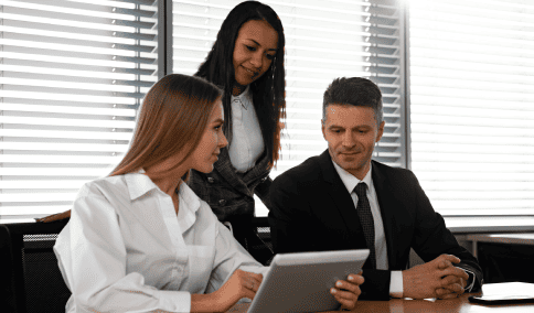 A business utilizing Atlanta’s multilingual marketing translation services for digital ads, brochures, and campaigns.